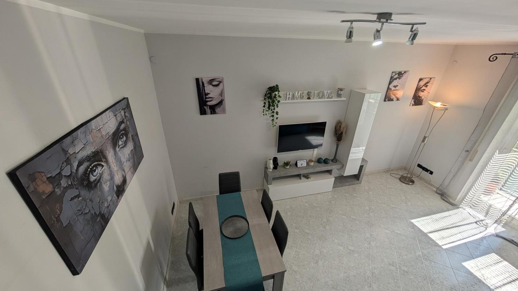 Appartamento At Eria's House - 100 M Metro A Subaugusta