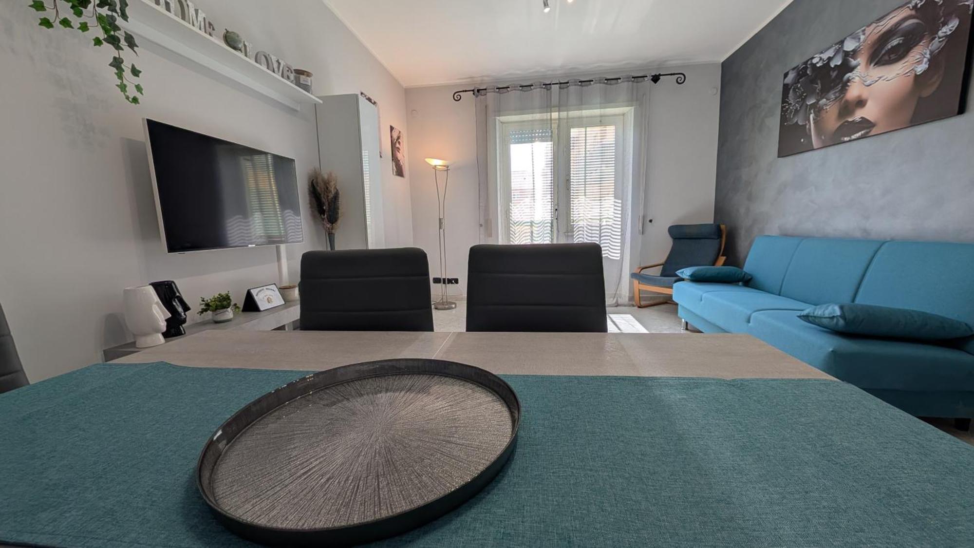Apartment At Eria's House - 100 M Metro A Subaugusta *