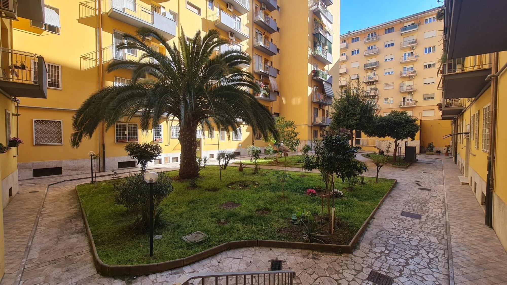 At Eria's House - 100 M Metro A Subaugusta