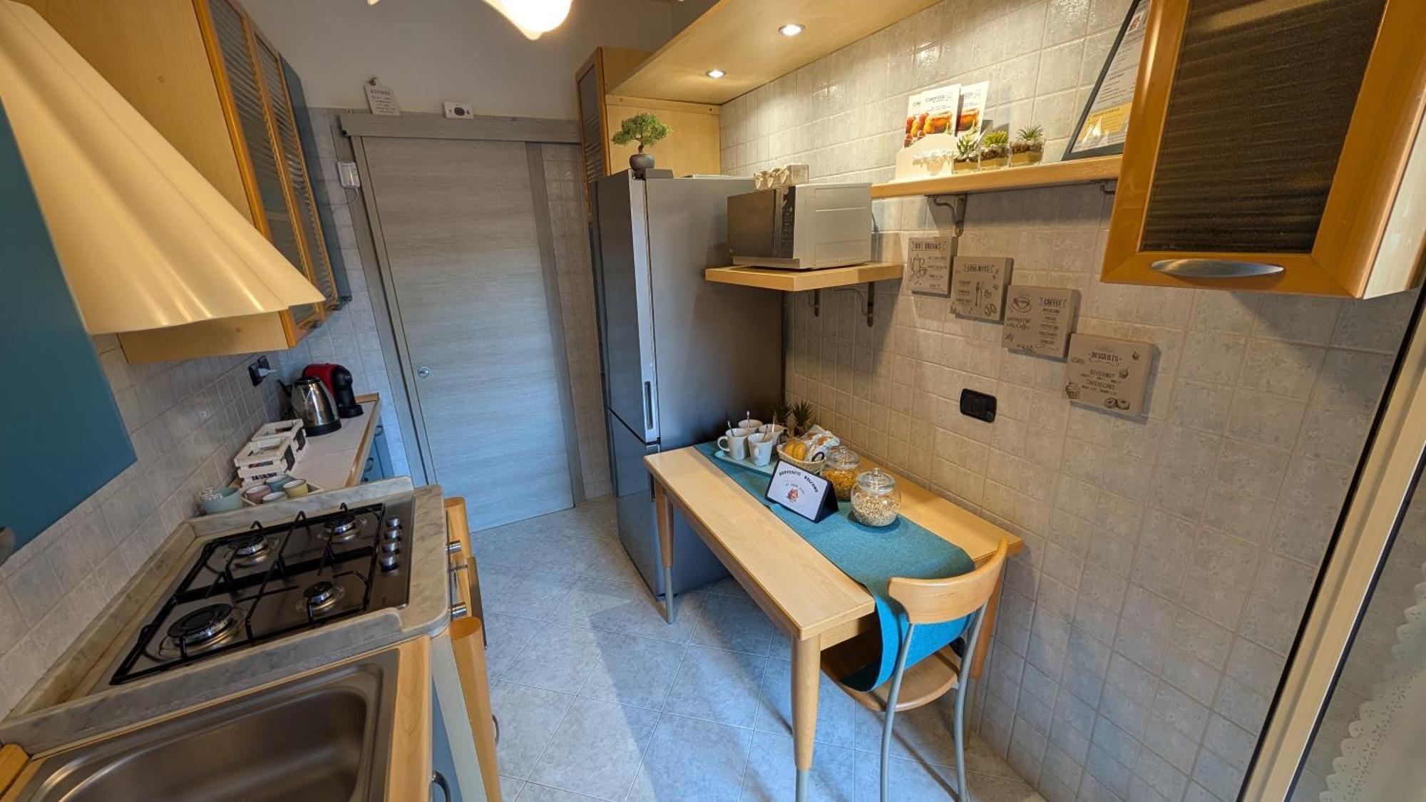 Apartment At Eria's House - 100 M Metro A Subaugusta *