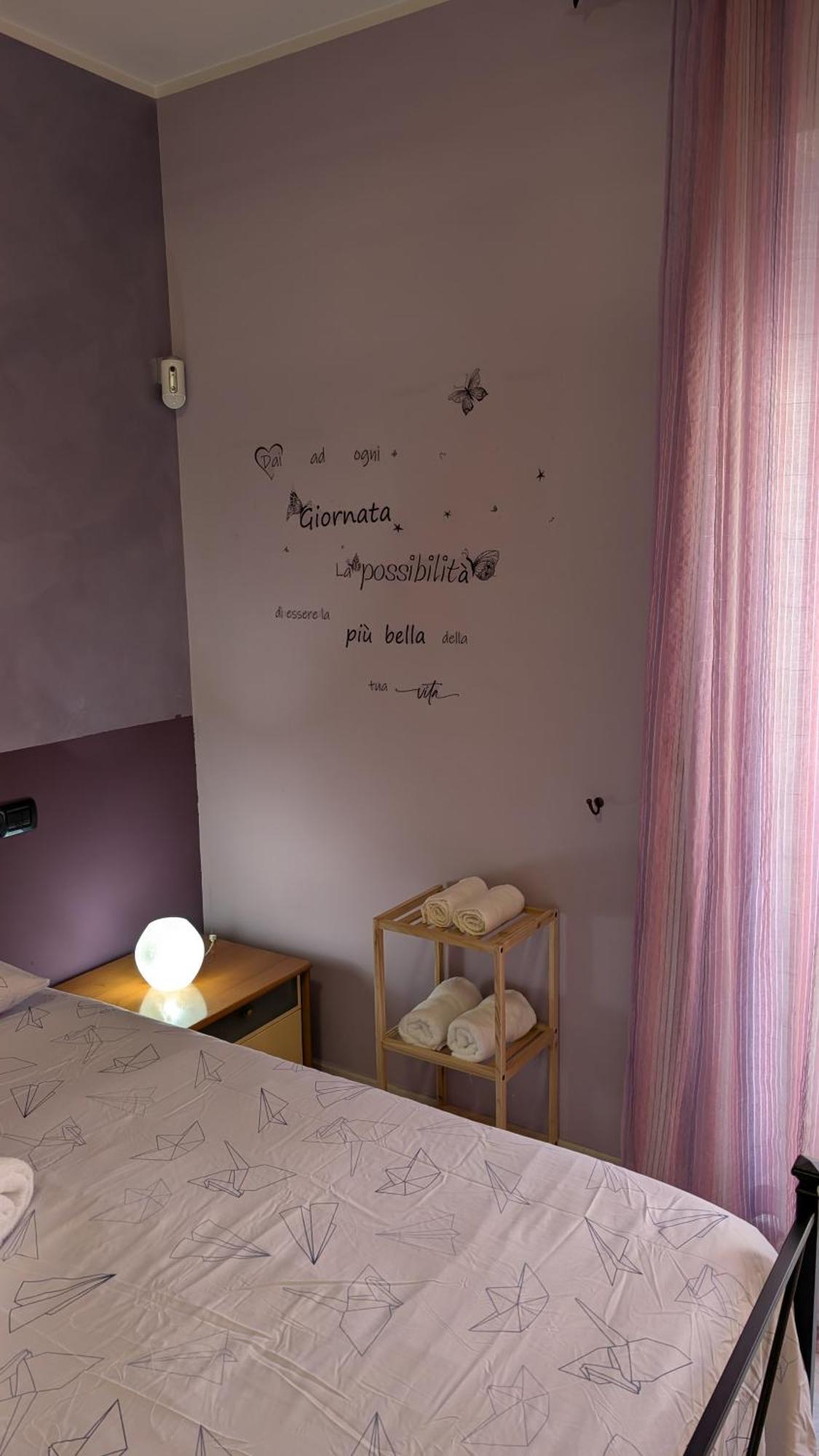 Apartment At Eria's House - 100 M Metro A Subaugusta Rom
